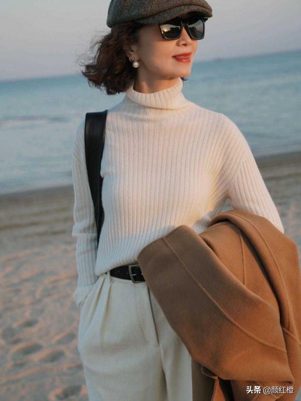 這才是45+該有的打扮,不裝嫩也不顯老氣,優雅到骨子裡了 這才是45+該有的打扮,不裝嫩也不顯老氣,優雅到骨子裡了