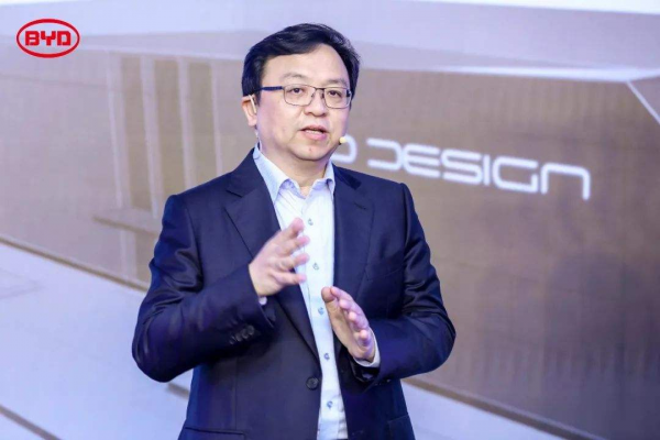 銷量大漲231%創紀錄，王傳福加速擴大產能，卻被李一男搶先一步