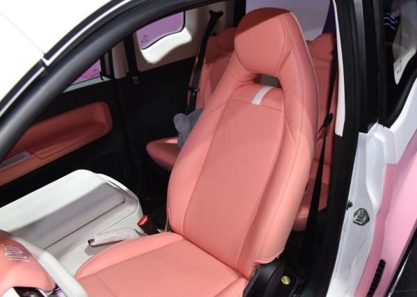 賣5萬還配女王副駕？奇瑞QQ冰淇淋情人節推特別版：首位車主白送