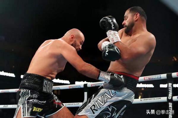 “野獸”大戰前世界重量級拳王挑戰者:兩個回合4次擊倒對手 “野獸”大戰前世界重量級拳王挑戰者:兩個回合4次擊倒對手