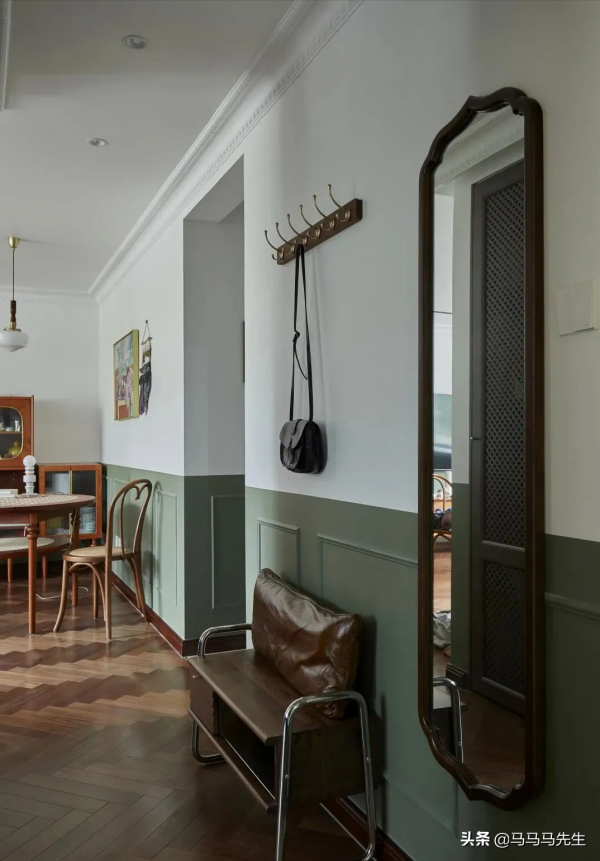 南洋新古典 | 穿越民國劇場品質宅，83㎡老破舊變身「復古生活館」