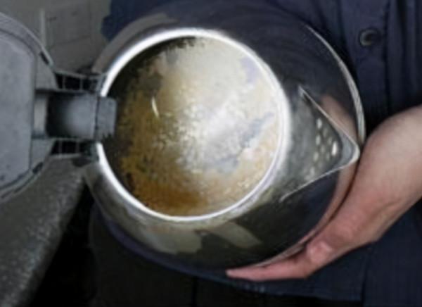 白醋怎麼去除水壺裡的水垢？