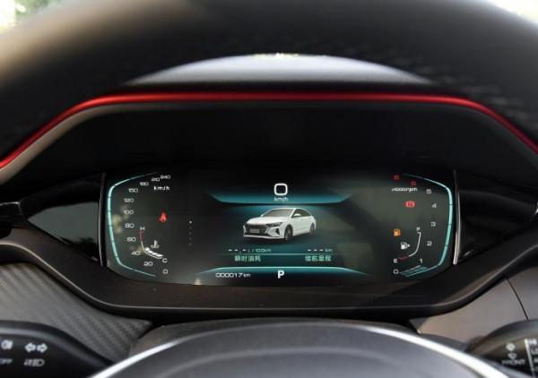 以“父”之名的奕炫MAX上市：能跑能裝，關鍵還省油