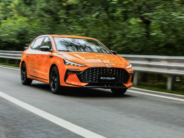 年輕運動市場的新選擇，還有排氣聲浪呢！試駕名爵6 PRO