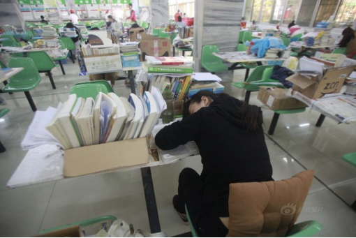 “早知如此,寧願不讓孩子考研”,老人的話,引起眾多家長的共鳴 “早知如此,寧願不讓孩子考研”,老人的話,引起眾多家長的共鳴