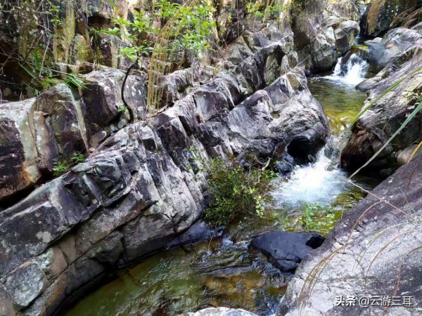 為什麼美景都藏在人跡罕至的地方，經常去玩的欖坑，竟然別有洞天