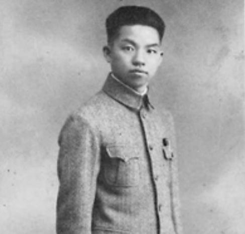 王亞文：知道周恩來住處的大秘密，憑一根大煙鬥在國民黨高層遊走