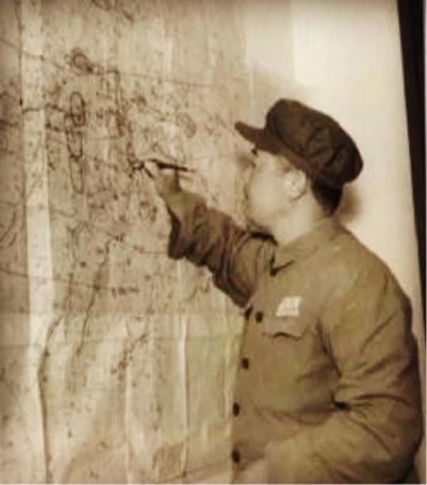 他的這張照片被誤認為是“周恩來”，刊發在悼念總理的報紙上，連事先審閱的鄧穎超都沒認出來