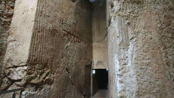 1972年內蒙出土康熙女兒墓,墓中發現稀有文物,專家鑑定價值過億 1972年內蒙出土康熙女兒墓,墓中發現稀有文物,專家鑑定價值過億