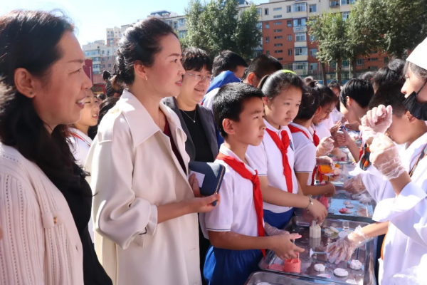 朝實校區舉辦“彩雲追月，情滿中秋”沉浸式體驗教育活動