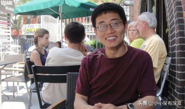 黃西和妻子近照,他是央視海歸博士,他背後的艱辛常常被一筆帶過 黃西和妻子近照,他是央視海歸博士,他背後的艱辛常常被一筆帶過