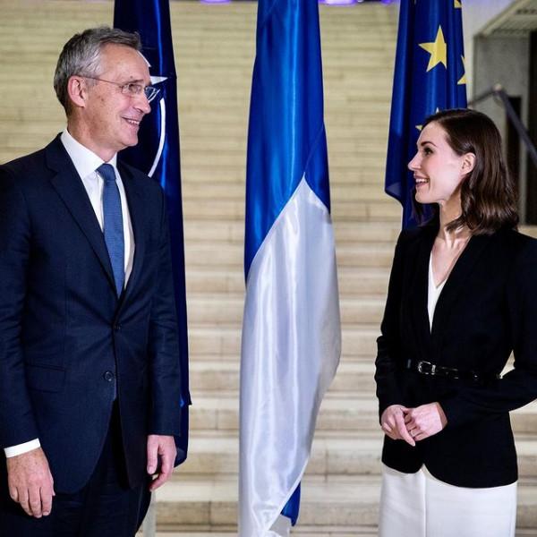 35歲芬蘭美女總理閃耀亮相!一身黑白配太美了,比伊萬卡更有氣質 35歲芬蘭美女總理閃耀亮相!一身黑白配太美了,比伊萬卡更有氣質