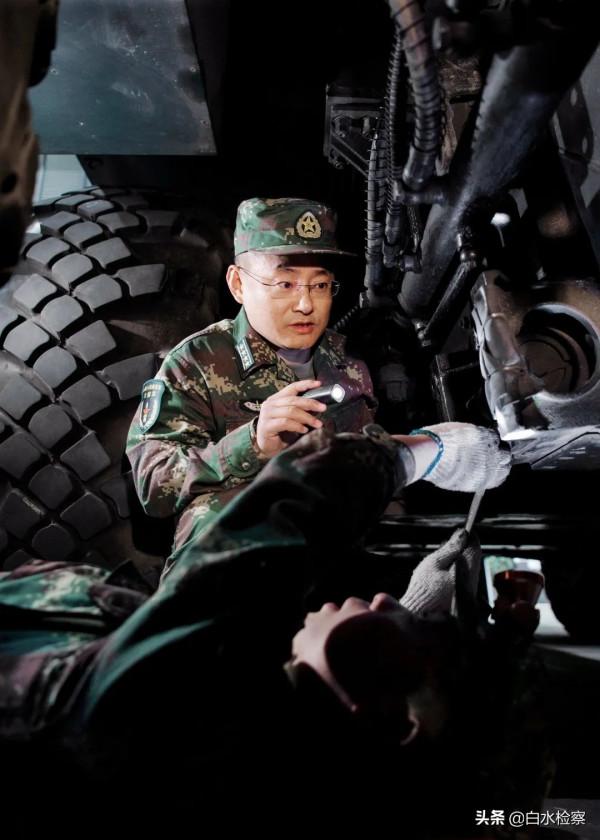 寂寞登山人的科研攻堅路——記火箭軍某部副所長楊必武