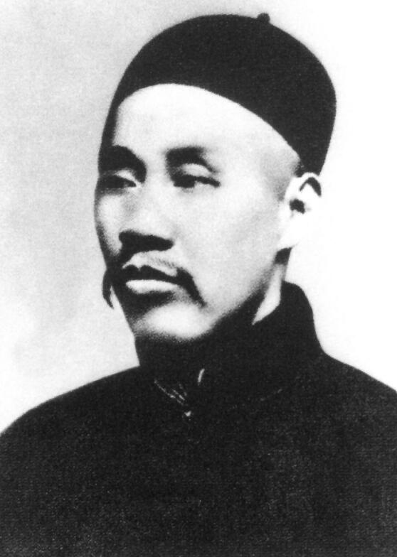 紅安縣出了8位上將，但地位最高的兩人反而沒有軍銜，官至正國級