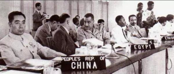 1956年毛澤東的專機中途失聯，死裡逃生後，毛澤東：胡萍是個人才