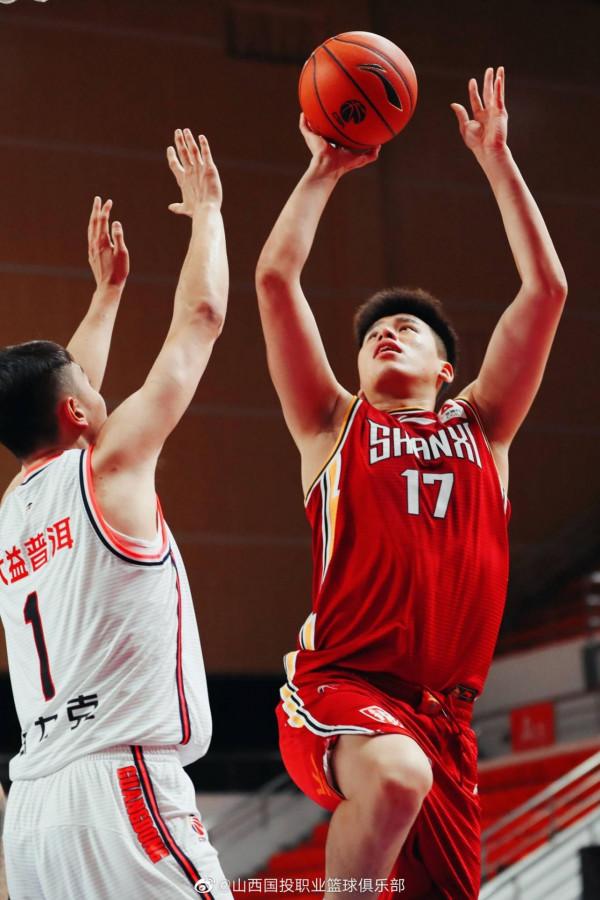 季前賽-易建聯復出14+6周鵬僅4分 廣東遭爆冷23分慘敗山西 季前賽-易建聯復出14+6周鵬僅4分 廣東遭爆冷23分慘敗山西