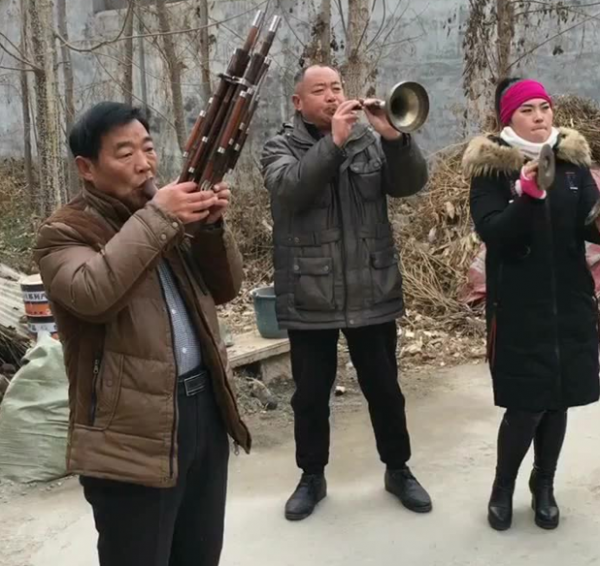 “嗩吶聖手”馮曉泉:一曲《冰糖葫蘆》登上春晚,如今卻沒了訊息 “嗩吶聖手”馮曉泉:一曲《冰糖葫蘆》登上春晚,如今卻沒了訊息