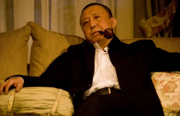 反派專業戶段宇華到醫院治病！近照曝光頭髮花白，衣服廉價顯心酸