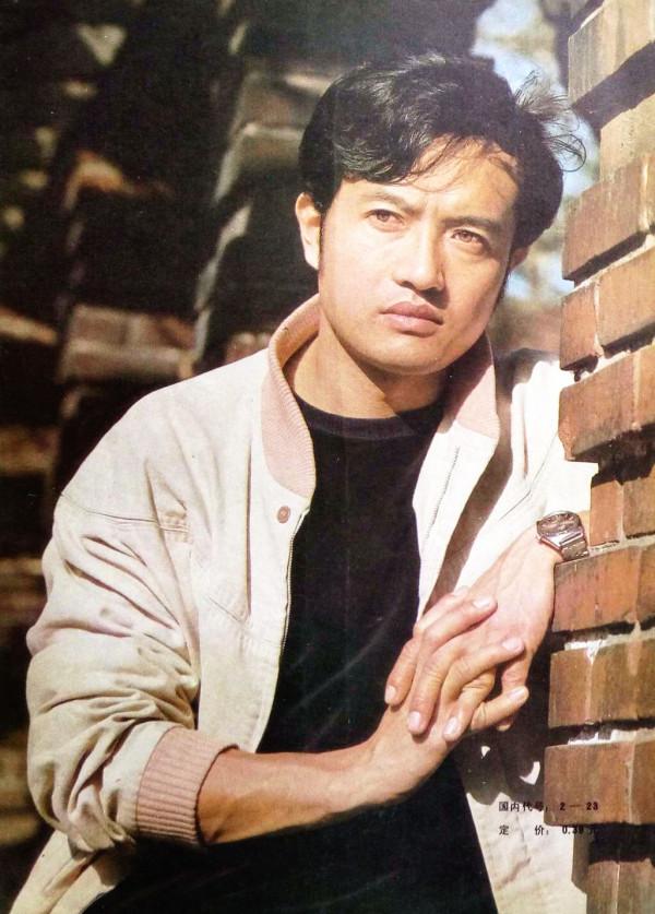 長得帥氣質硬 卻在當紅時過早息影 這6位80年代男星 個個令人難忘 長得帥氣質硬 卻在當紅時過早息影 這6位80年代男星 個個令人難忘