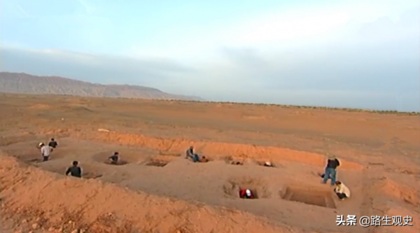 新疆有2座山，讓黃金與美玉在2500年前相遇，影響了中國人的審美