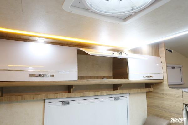 途佳H300高性價比平頭輕卡房車，選裝的配置它居然標配