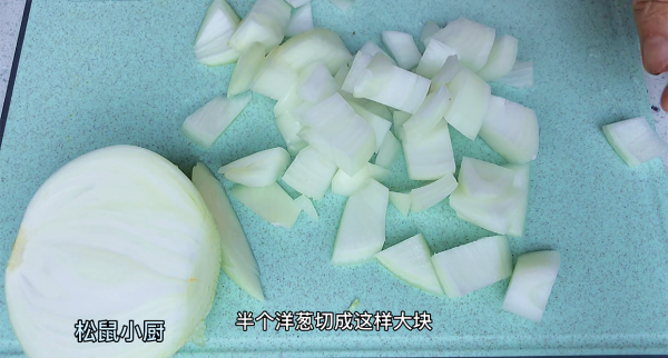 冬天，少不了這道菜，熱乎乎簡單又營養，關鍵是這1碗醬汁