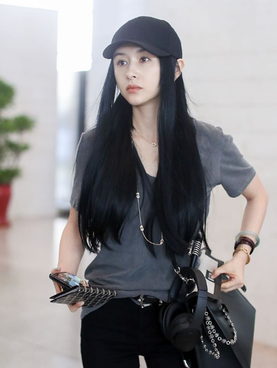 這6位女星“又土又胖臉也凹”，年輕時顏值一般，卻越老越好看