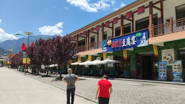 秦嶺深處的這些小縣城，人口不到十萬，哪個更美呢