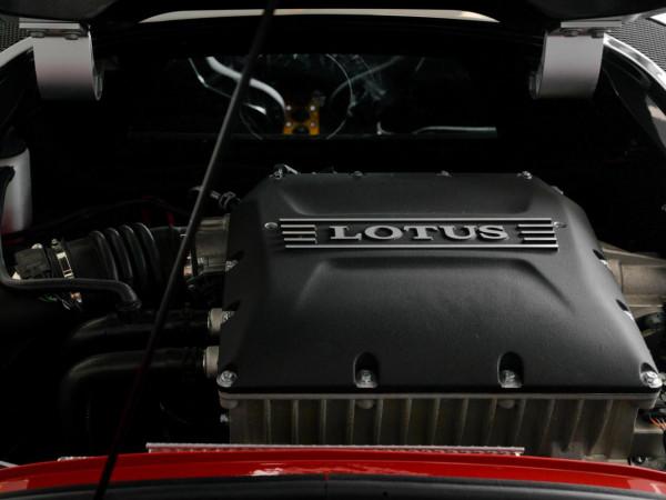 還記得蓮花這個牌子嗎，英國的硬核小跑，車實拍Evora