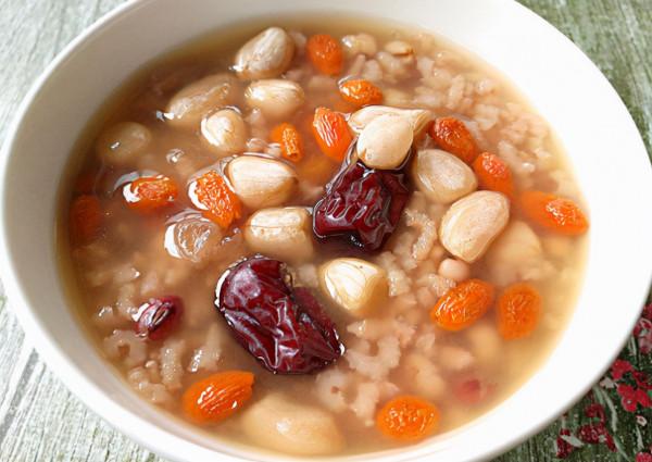 喝粥，平凡之中見養生