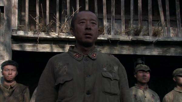 我的團長我的團原著:東北佬李烏拉死後,老鄉迷龍揹著他要走回家 我的團長我的團原著:東北佬李烏拉死後,老鄉迷龍揹著他要走回家