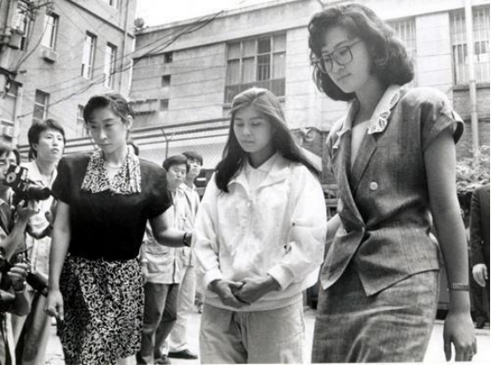 1987年女特工炸客機115人死亡，被捕謊稱是中國人，最後竟被特赦