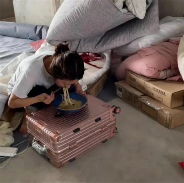 95後江蘇女孩用10年積蓄,買下120㎡毛坯房,為省錢不裝修直接住 95後江蘇女孩用10年積蓄,買下120㎡毛坯房,為省錢不裝修直接住