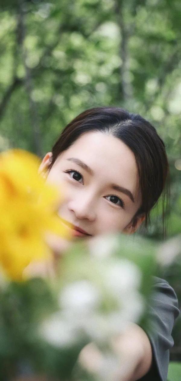 寶藏女孩李沁,漂亮又有氣質(多圖) 寶藏女孩李沁,漂亮又有氣質(多圖)