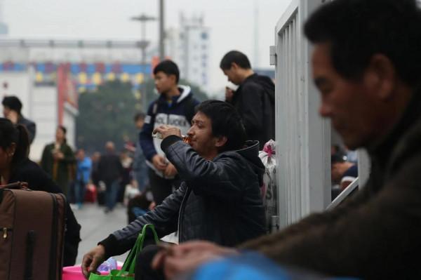 春節即將來臨,不想打工的不如在農村做這五個小生意,比打工強 春節即將來臨,不想打工的不如在農村做這五個小生意,比打工強