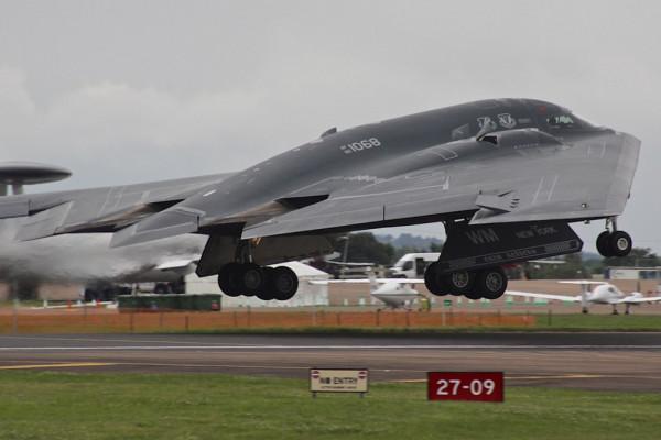 美國B-2轟炸機與俄羅斯Tu-160轟炸機誰才是最強轟炸機 美國B-2轟炸機與俄羅斯Tu-160轟炸機誰才是最強轟炸機