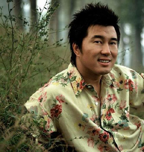 滿文軍的毀滅史，被抓後指控妻子吸毒，就這樣改寫了他的結局