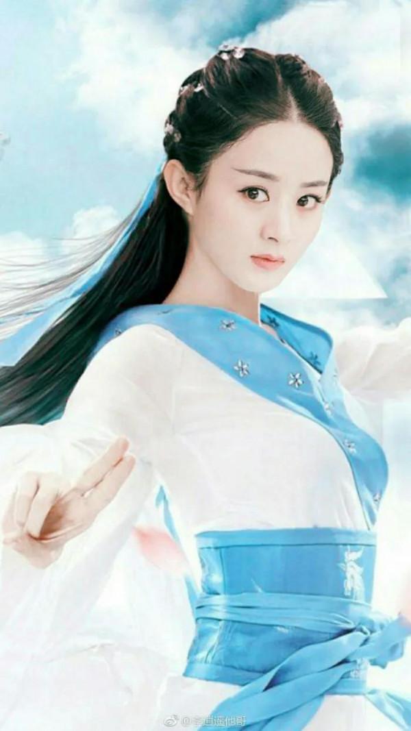 分享一組趙麗穎的美照桌布