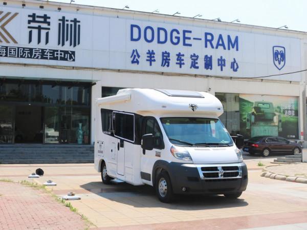 商旅兩用丨榮冶林道奇公羊RCZ600新品上市 V6發動機 內飾精緻上檔次 商旅兩用丨榮冶林道奇公羊RCZ600新品上市 V6發動機 內飾精緻上檔次