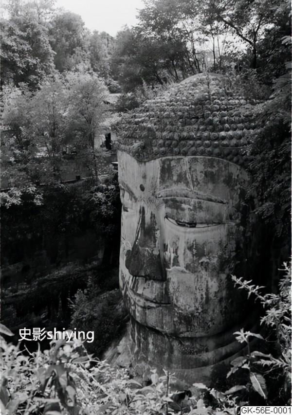 從老照片看百年前的樂山大佛 從老照片看百年前的樂山大佛