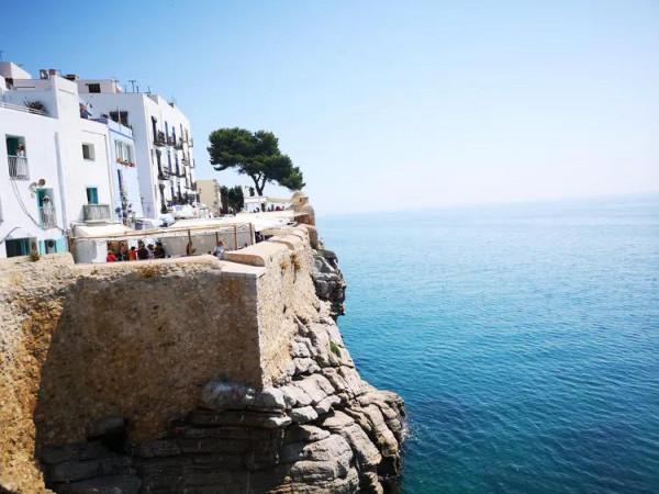 在西班牙小鎮潘尼斯科拉