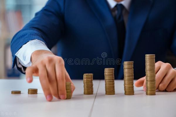 聰明的人有三多：失眠多，痛苦多，生病多