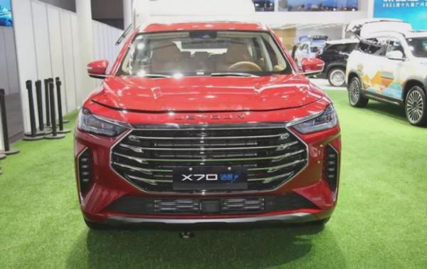 誰才是適合家用的精品國貨？風行T5 EVO對比捷途X70