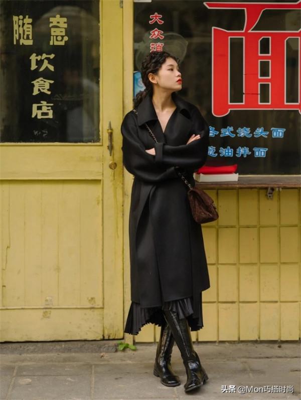 今冬火了一種靴子叫“方頭靴”，腳寬腿粗的女生也能駕馭，特顯瘦