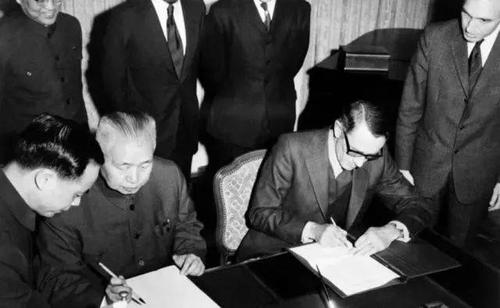 歷史上的今天｜12月21日，有哪些你不知道的重要事件發生？