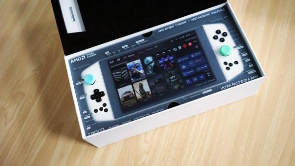 想隨時隨地玩PC遊戲?AYANEO 2021 Pro能滿足你部分願望 想隨時隨地玩PC遊戲?AYANEO 2021 Pro能滿足你部分願望