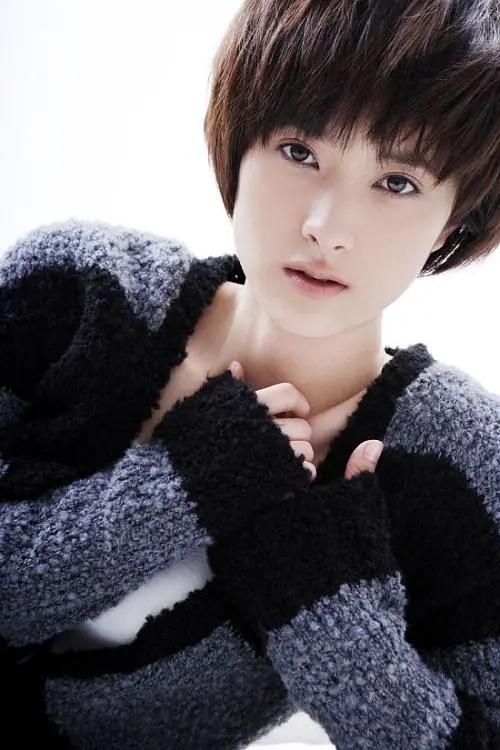 靳東同學兼前女友,34歲結婚生女後減產,42歲在《雪中》演裴南葦 靳東同學兼前女友,34歲結婚生女後減產,42歲在《雪中》演裴南葦