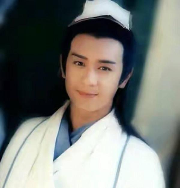 娛樂圈男星換臉大比拼：有人削骨，有人隆鼻，有人直接“換頭”