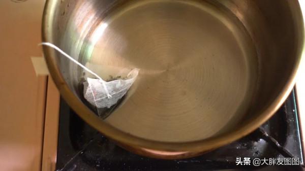 如何自制意式紅茶奶凍？配方和做法都給你，絲滑綿密，奶味香濃