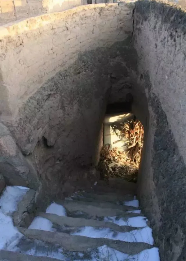 探秘甘肅通渭戰國秦長城遺址和古城堡 探秘甘肅通渭戰國秦長城遺址和古城堡